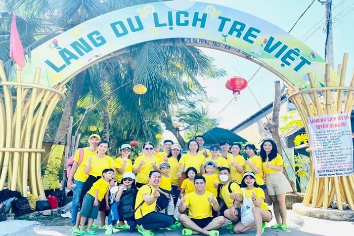 làng du lịch tre việt