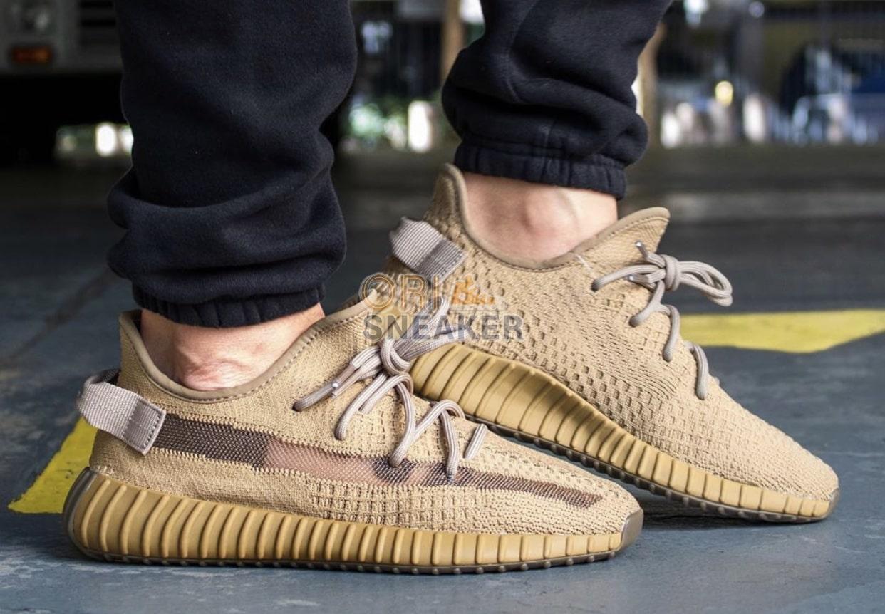 Gợi Ý Các Cách Phối Đồ Với Giày Yeezy 350 Nam